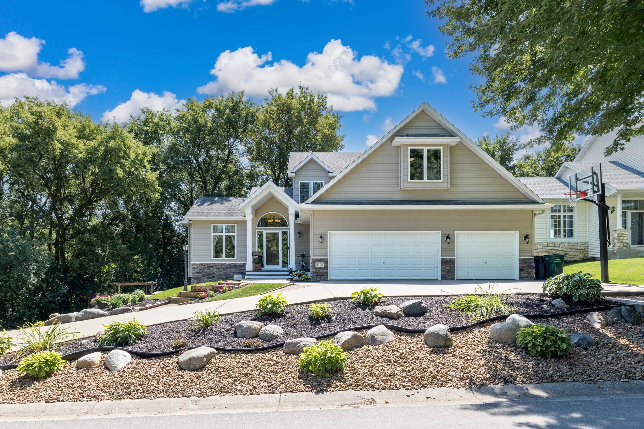 5100 198th ST W, Farmington, MN 55024