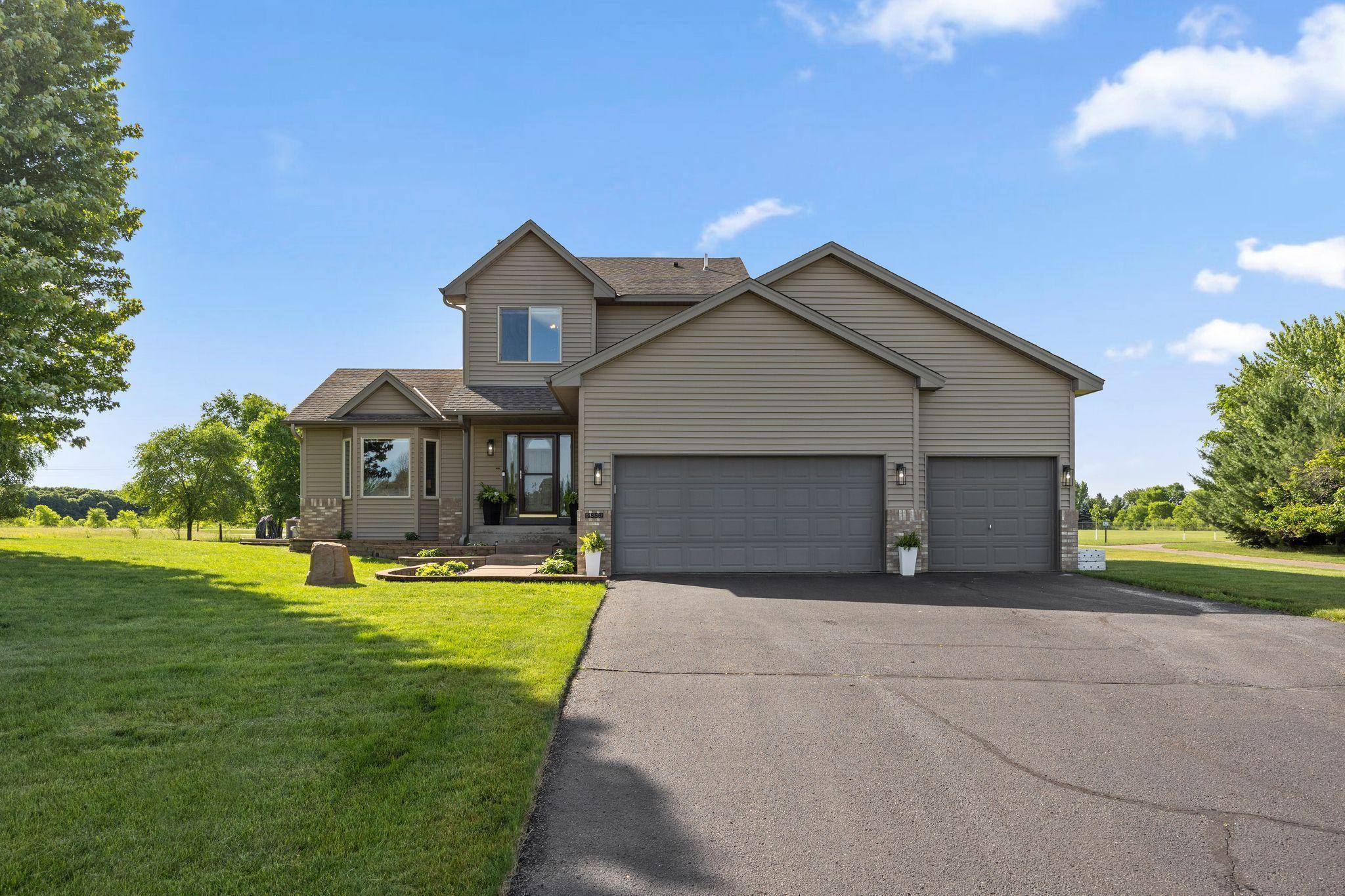 4886 241st AVE NW, Saint Francis, MN 55070