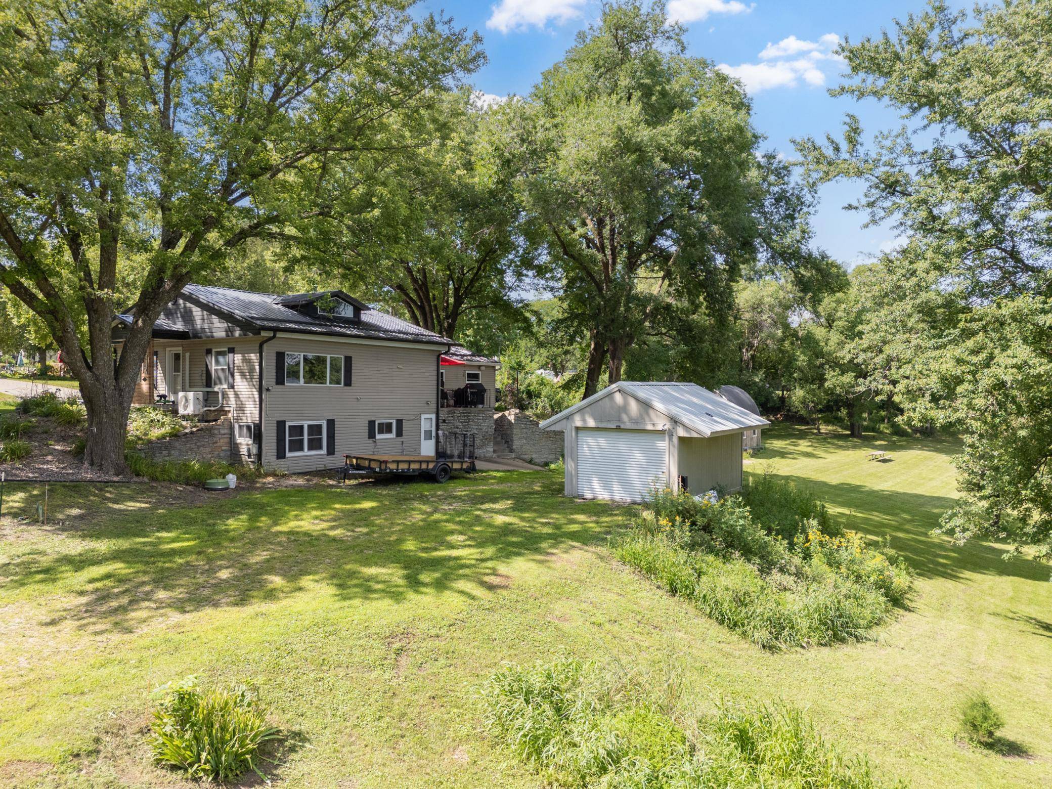 10 9th AVE NW, Oronoco, MN 55960