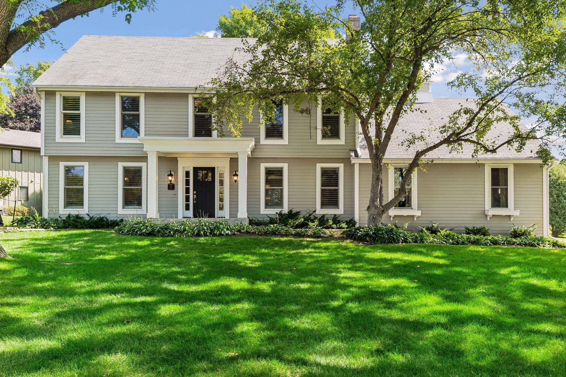 680 Alvarado LN N, Plymouth, MN 55447