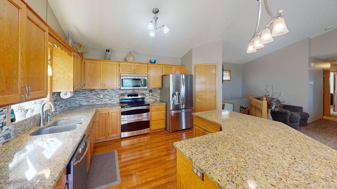 23351 Arrowhead ST NW, Saint Francis, MN 55070