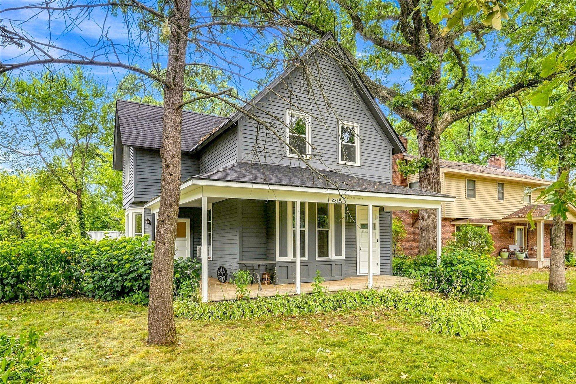 2819 Helen ST N, North Saint Paul, MN 55109