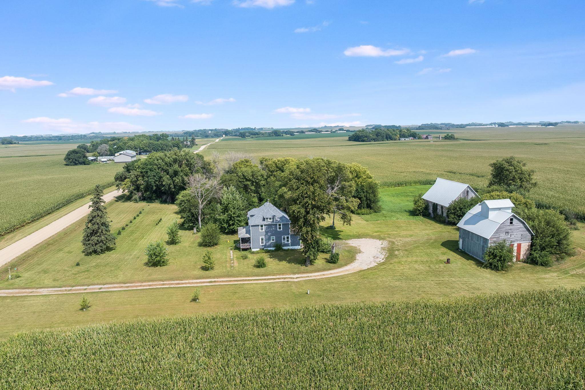 1668 150th AVE, Welcome, MN 56181