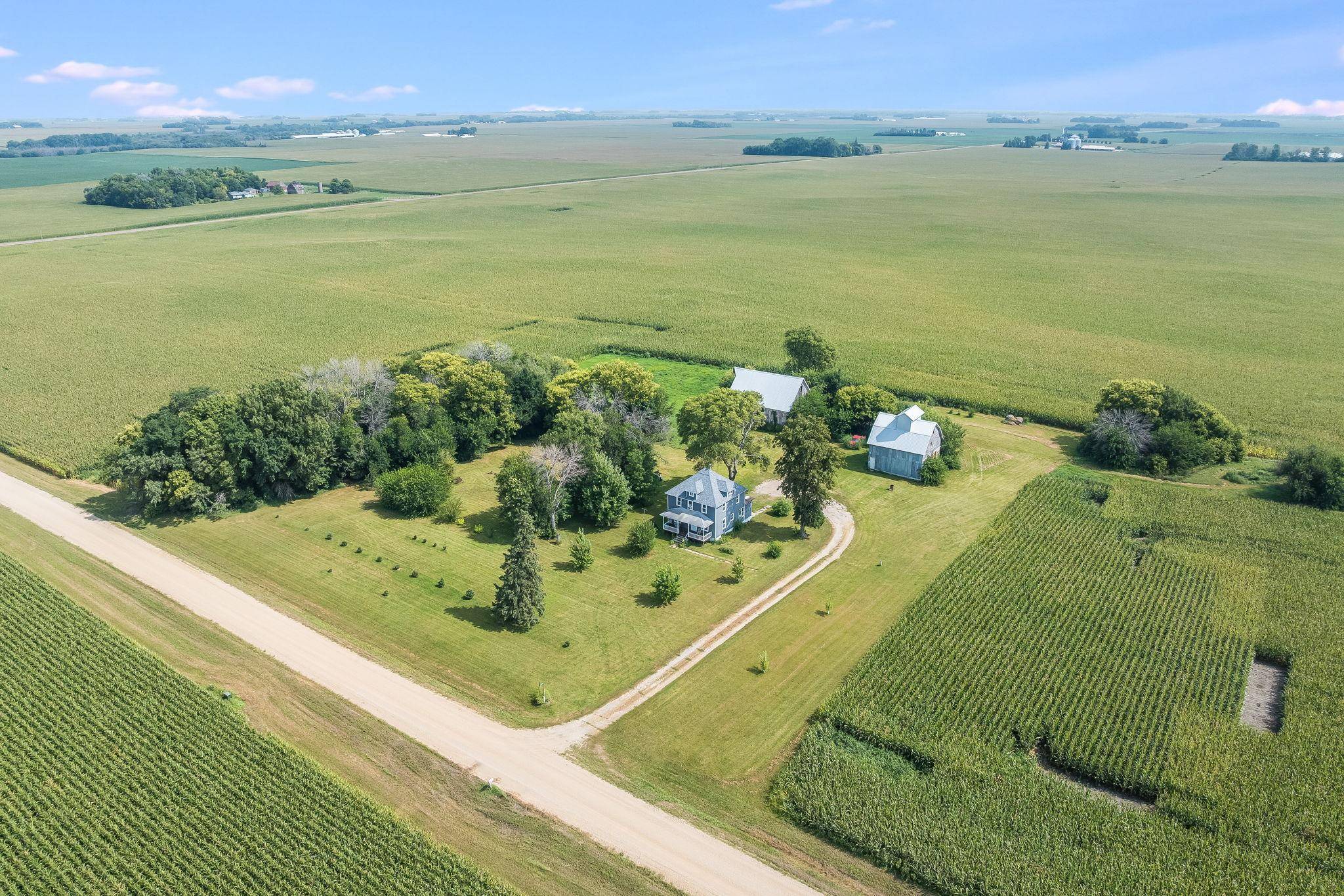 1668 150th AVE, Welcome, MN 56181