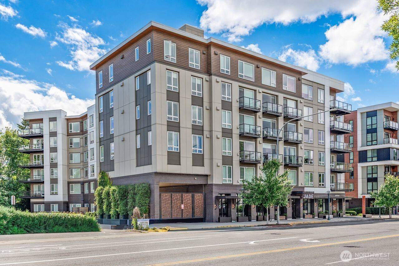 11903 NE 128th ST #610, Kirkland, WA 98034