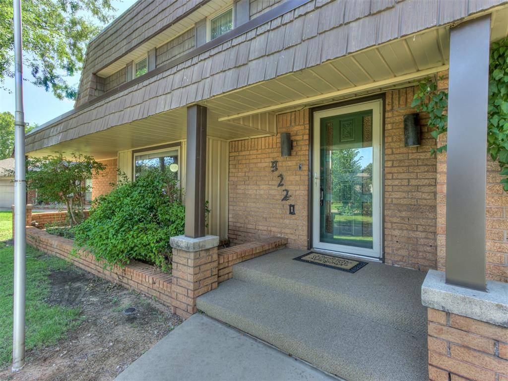 9220 Sutton PL, Oklahoma City, OK 73132