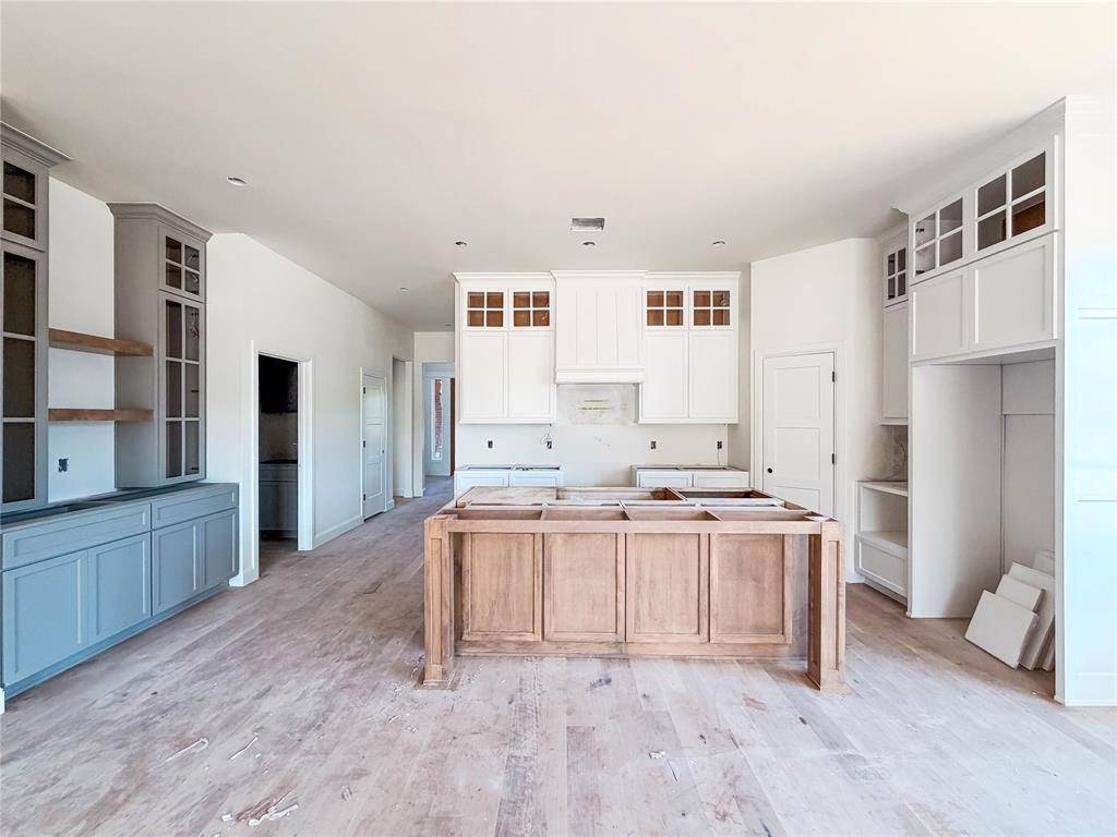 1924 Paseo PL, Edmond, OK 73034