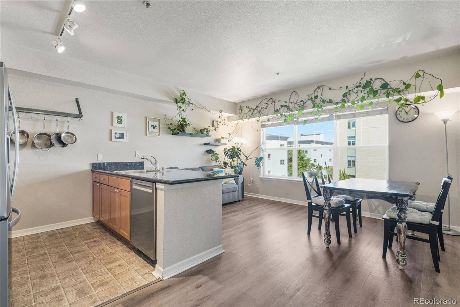 1623 Saint Paul ST #402, Denver, CO 80206