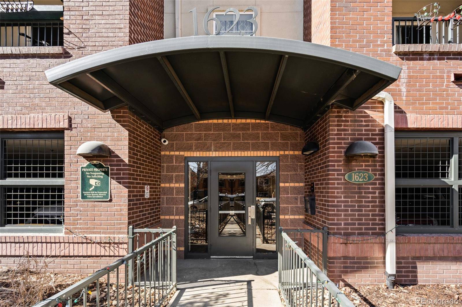 1623 Saint Paul ST #402, Denver, CO 80206