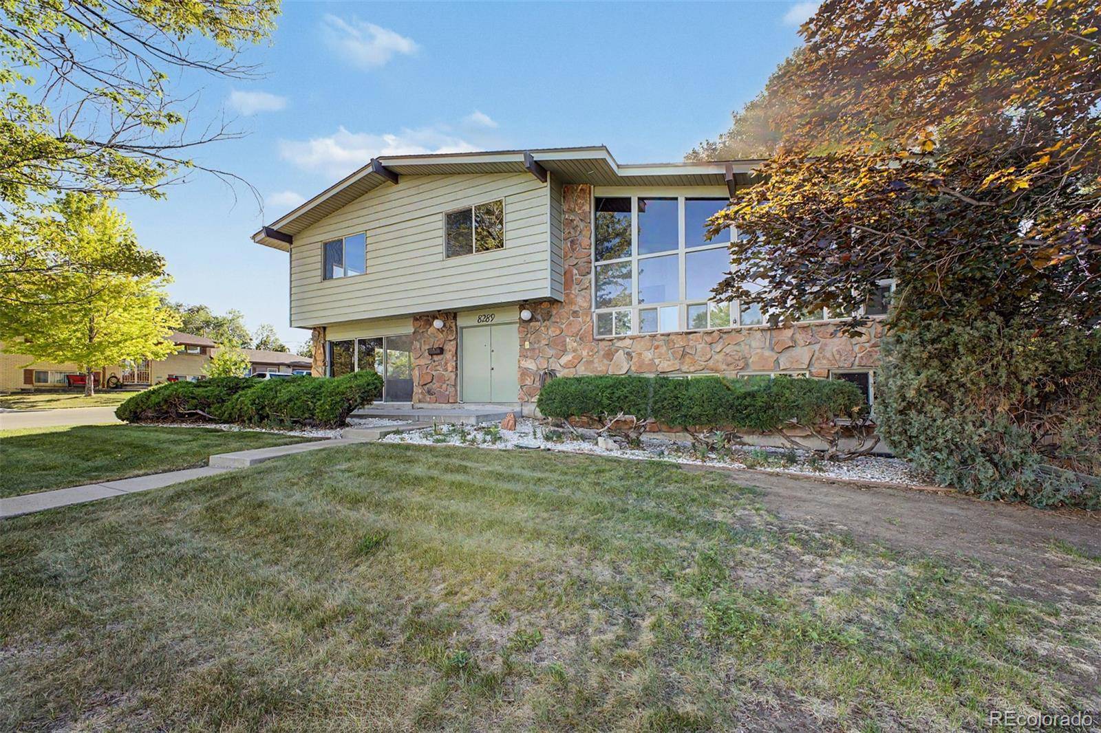 8289 Greenwood BLVD, Denver, CO 80221