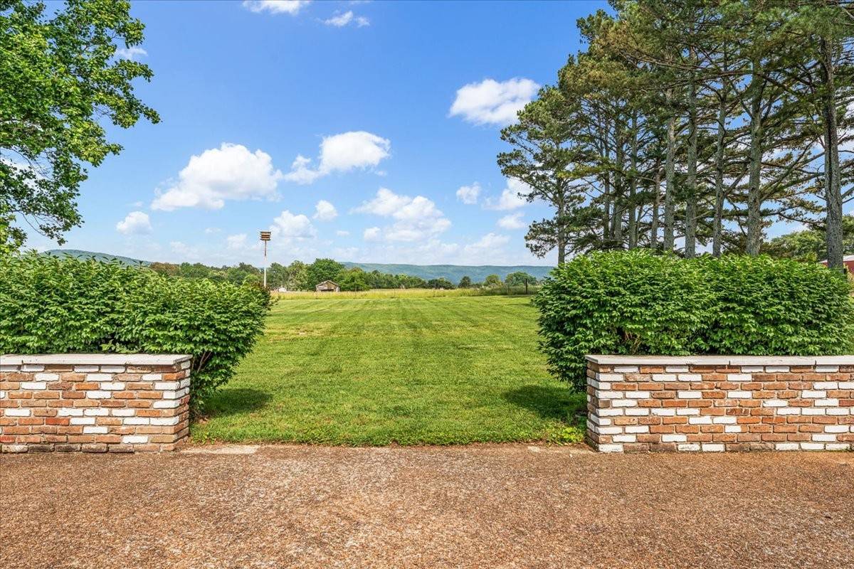 183 Prairie Plains Rd, Hillsboro, TN 37342