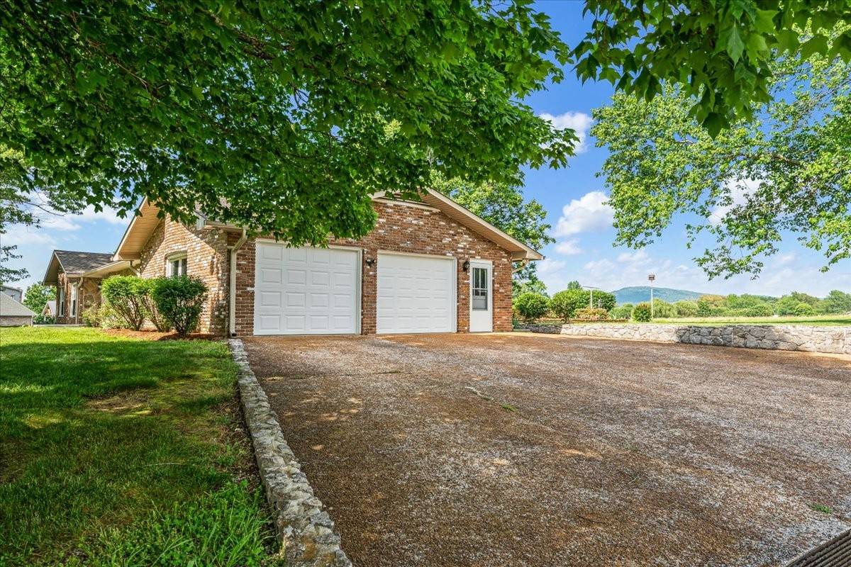 183 Prairie Plains Rd, Hillsboro, TN 37342