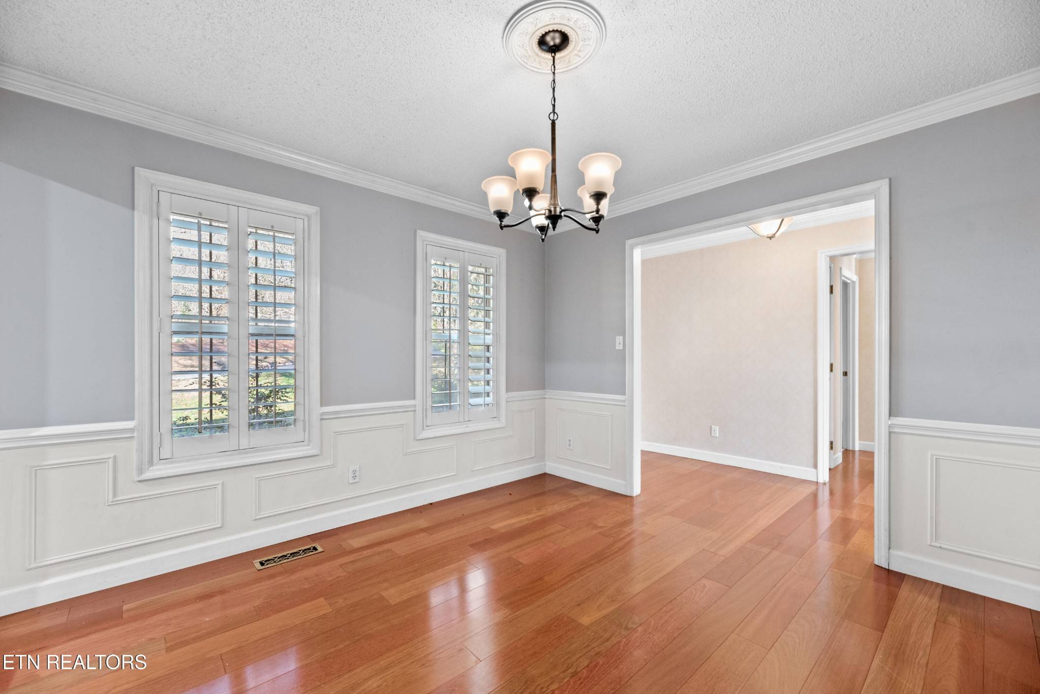 1244 River Oaks Drive, Kingston, TN 37763