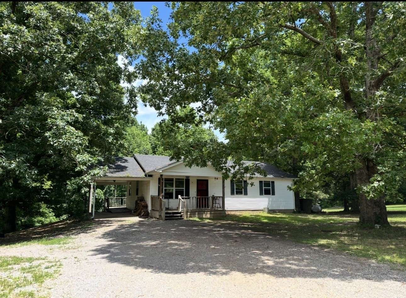 193A A W Schmidt Rd, Tennessee Ridge, TN 37178