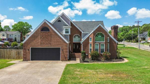 215 Hunters Run Cir #NW, Cleveland, TN 37312