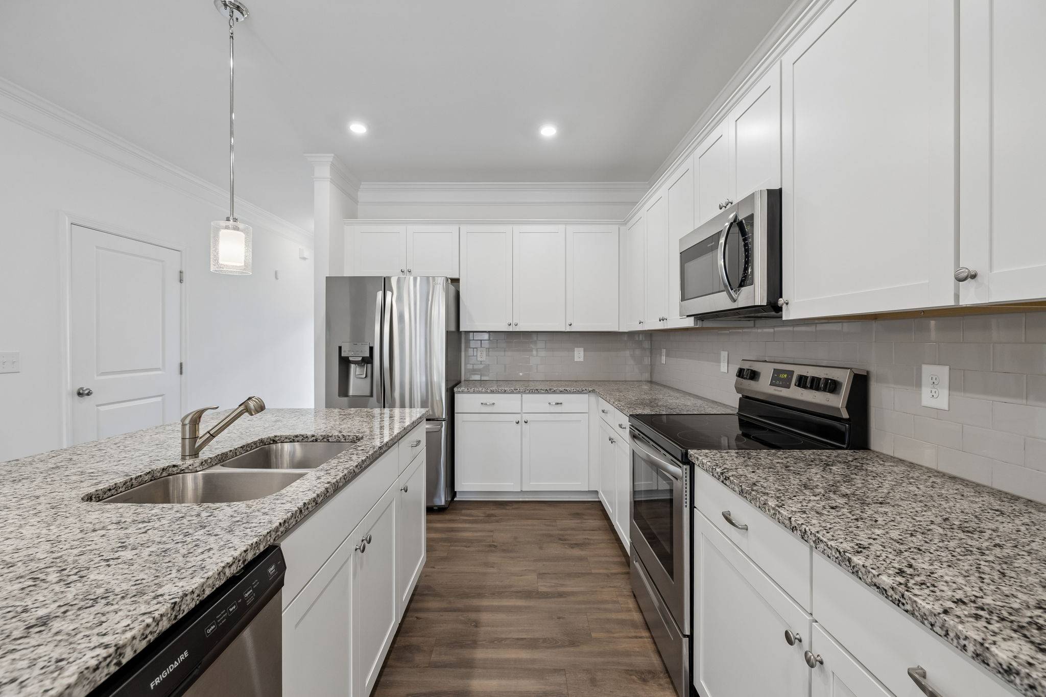 932 Millstream Dr, Nashville, TN 37218