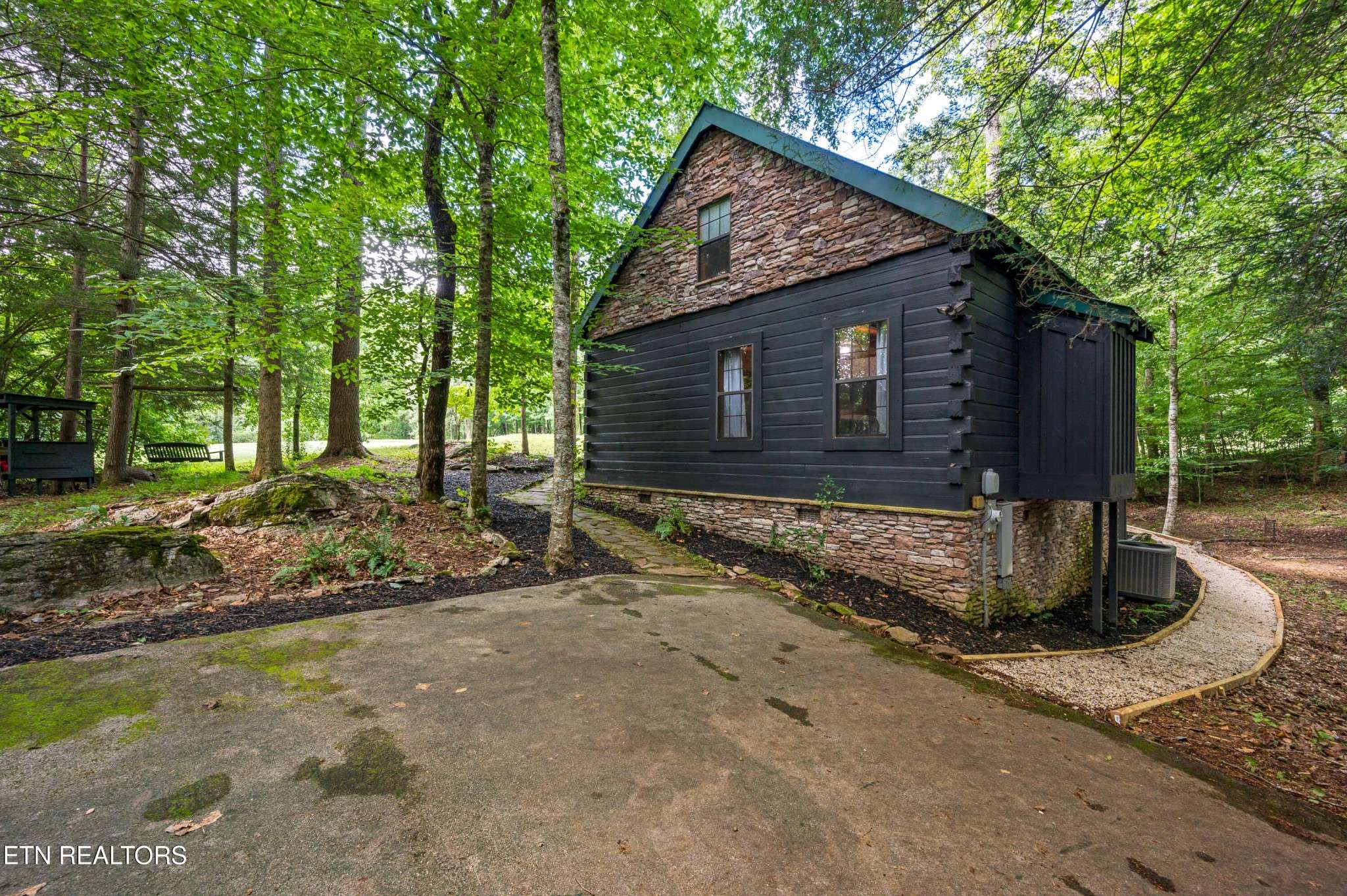 278 Laurel Rd, Townsend, TN 37882
