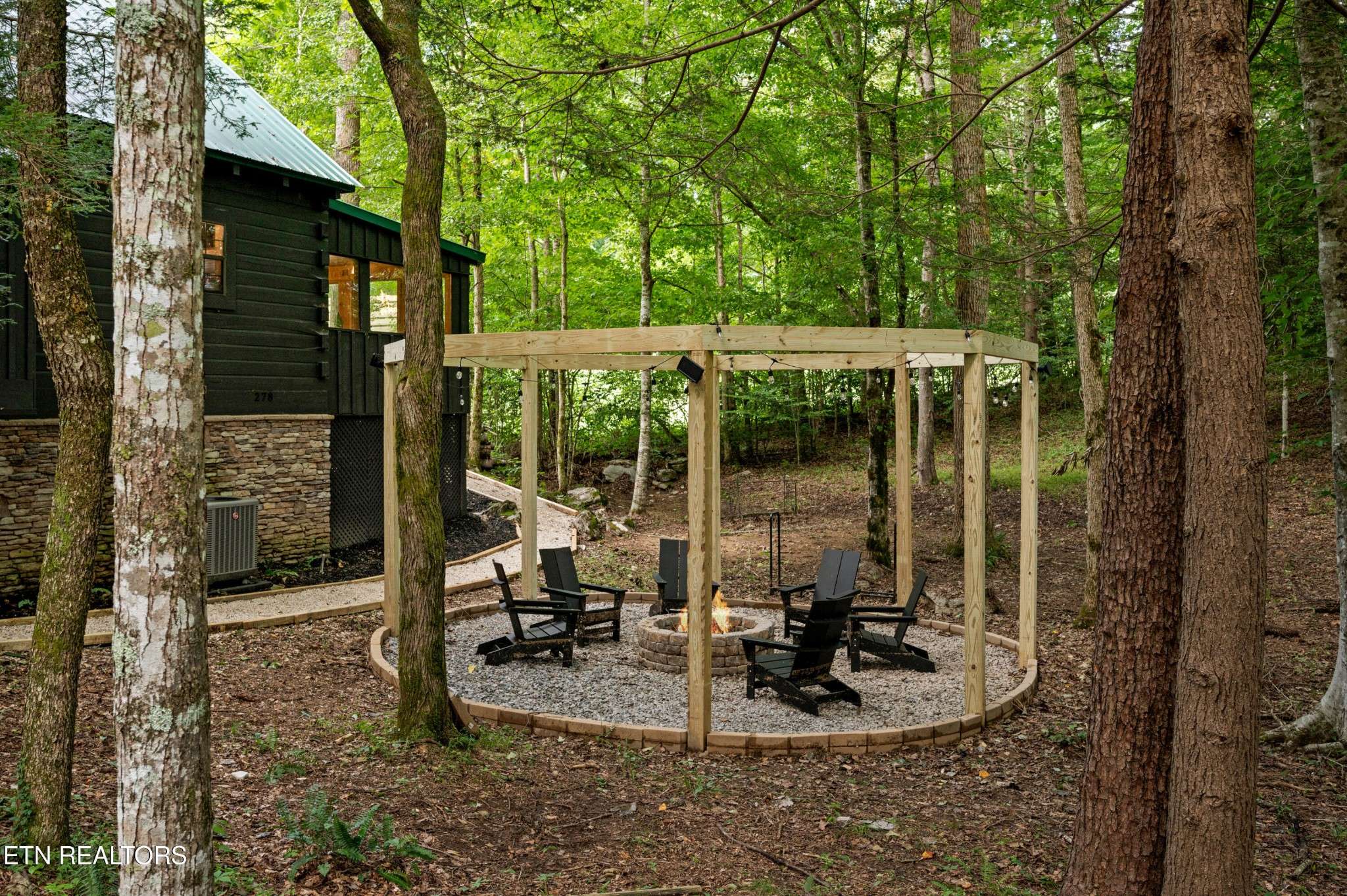 278 Laurel Rd, Townsend, TN 37882