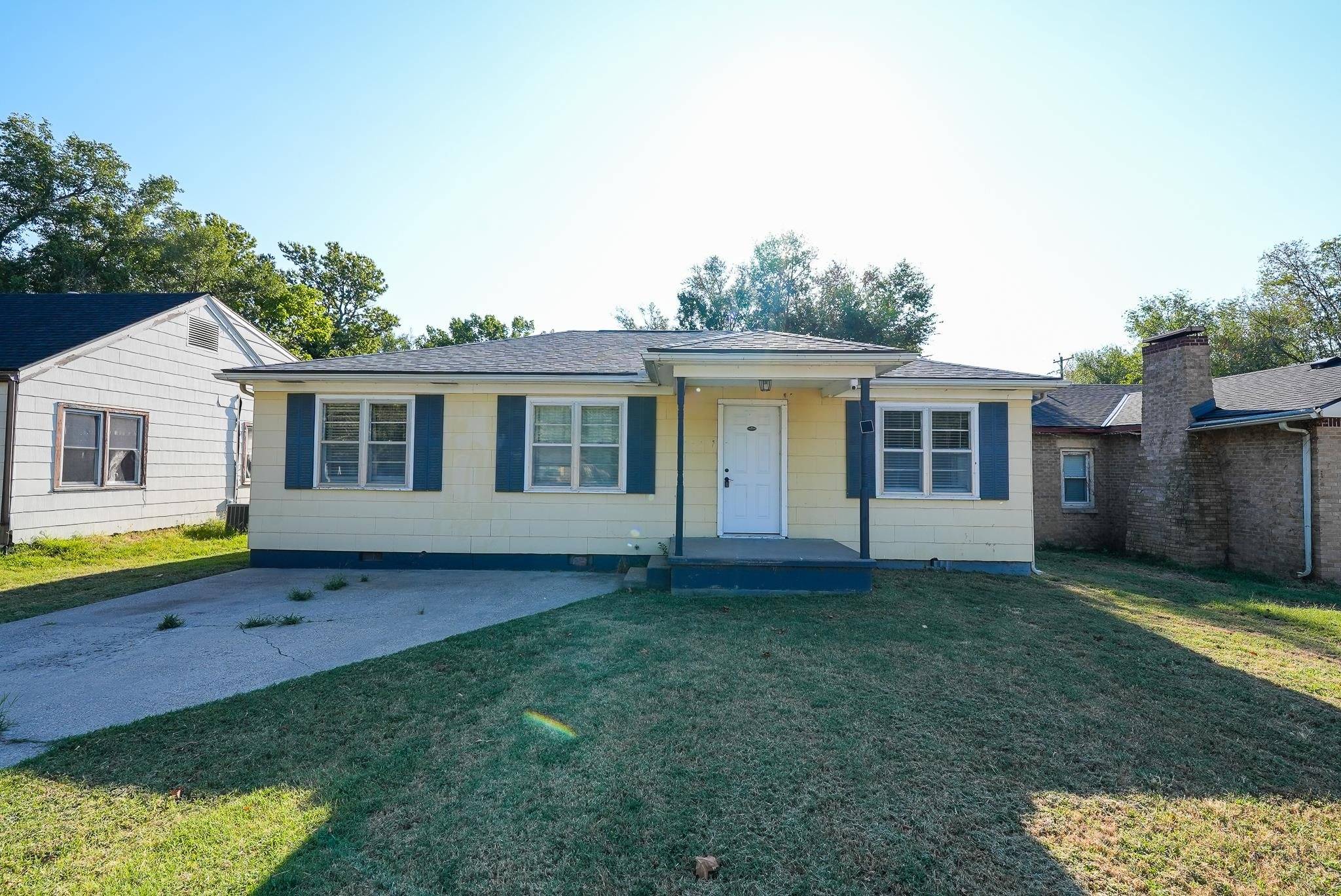 712 N 8th, Arkansas City, KS 67005
