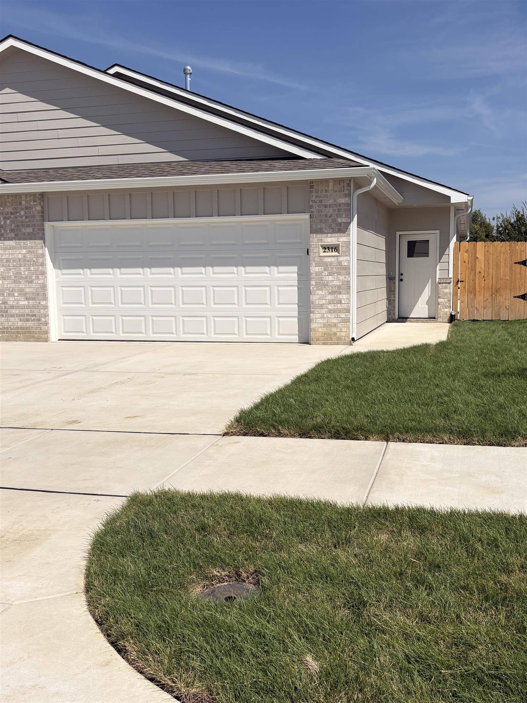 2314-2316 S Horseback St, Wichita, KS 67230