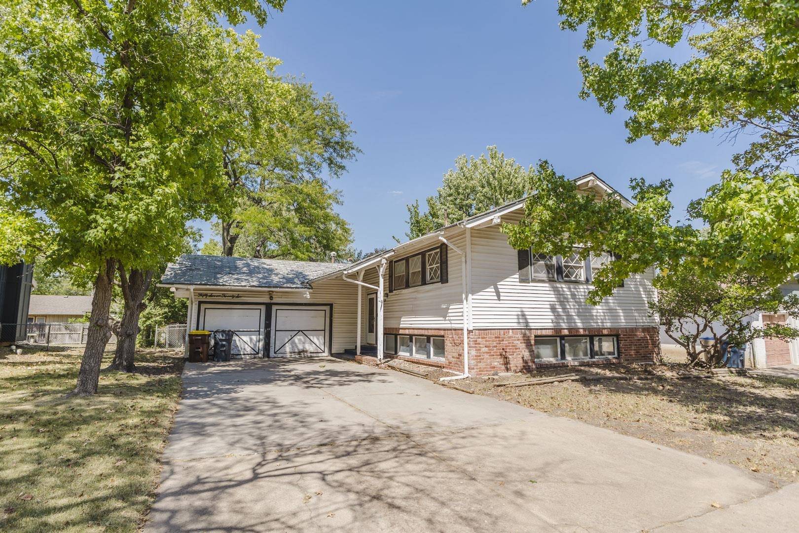 5726 Hanover St., Wichita, KS 67220