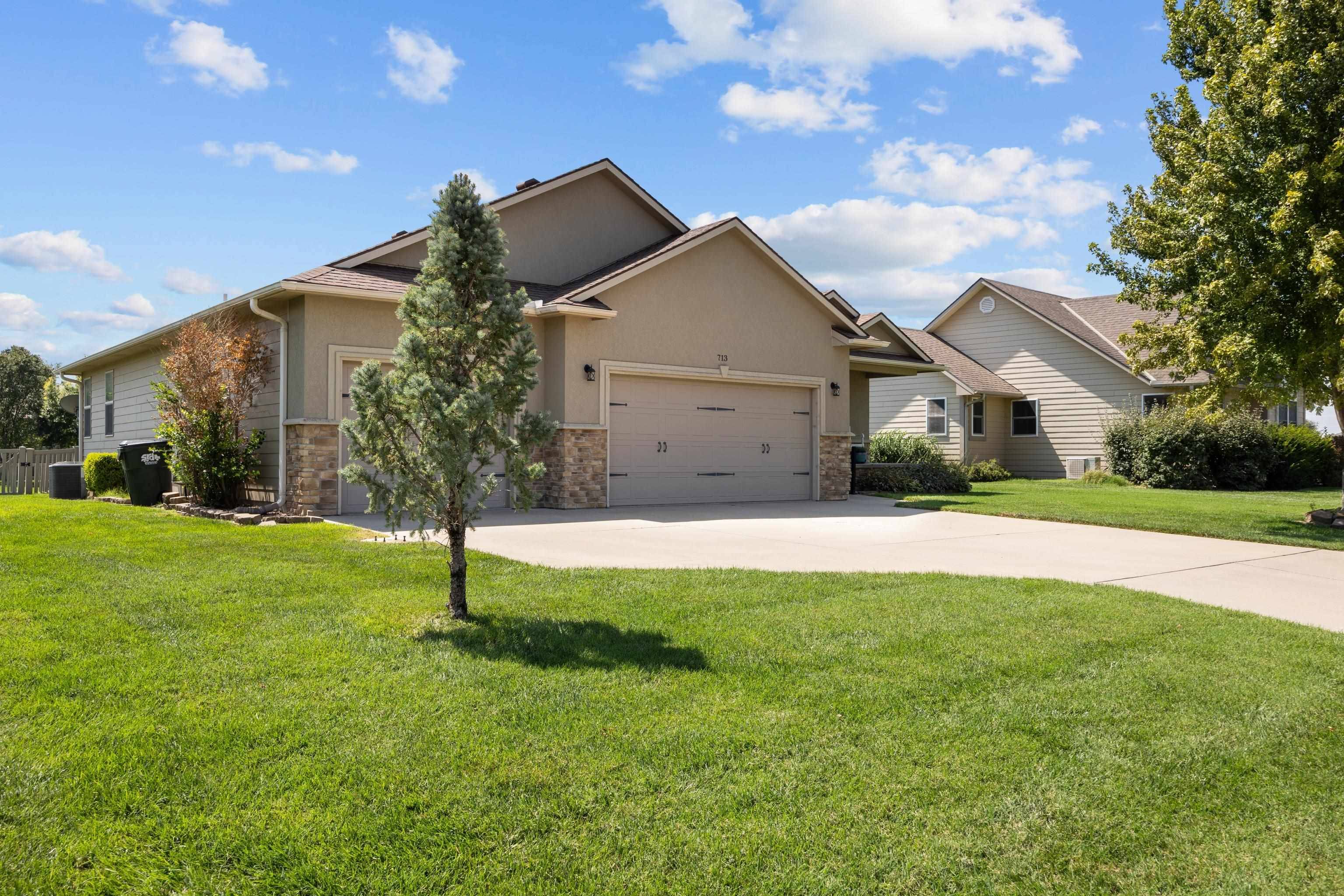 713 W 32nd, Hutchinson, KS 67502