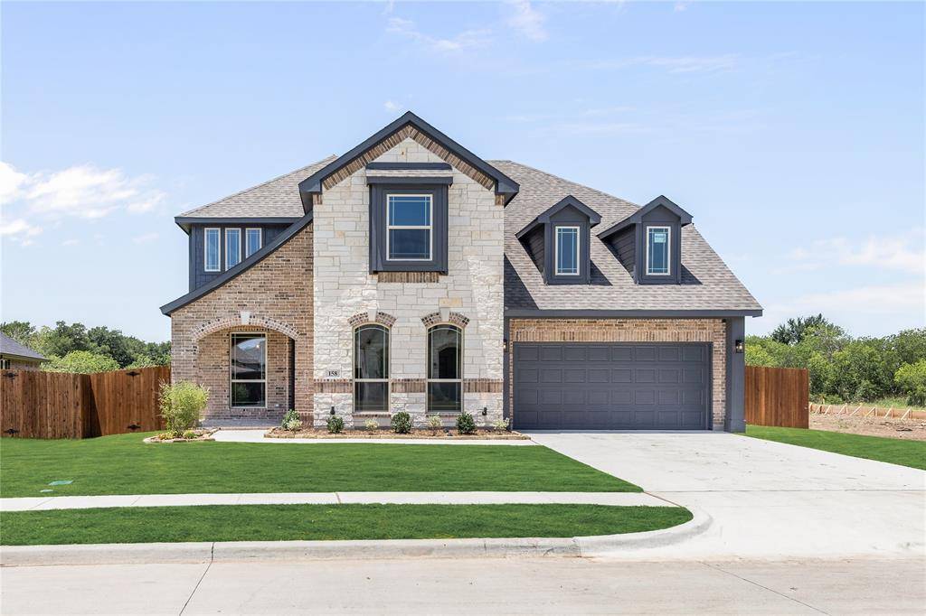 158 Creekside Drive, Sanger, TX 76266