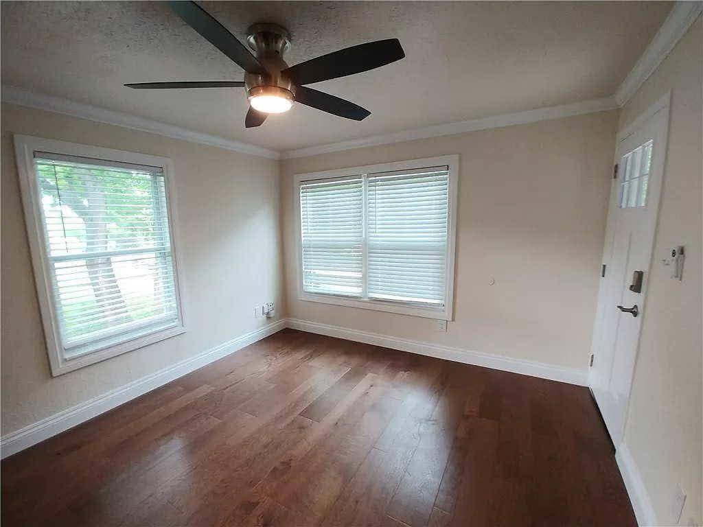 1705 Singleton Ave, Austin, TX 78702