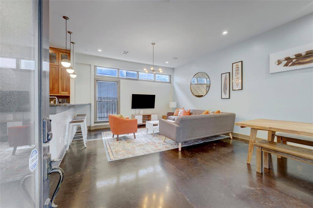 602 W N Loop BLVD #B, Austin, TX 78751
