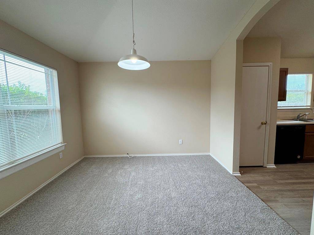 209 Katy B LN, Bastrop, TX 78602