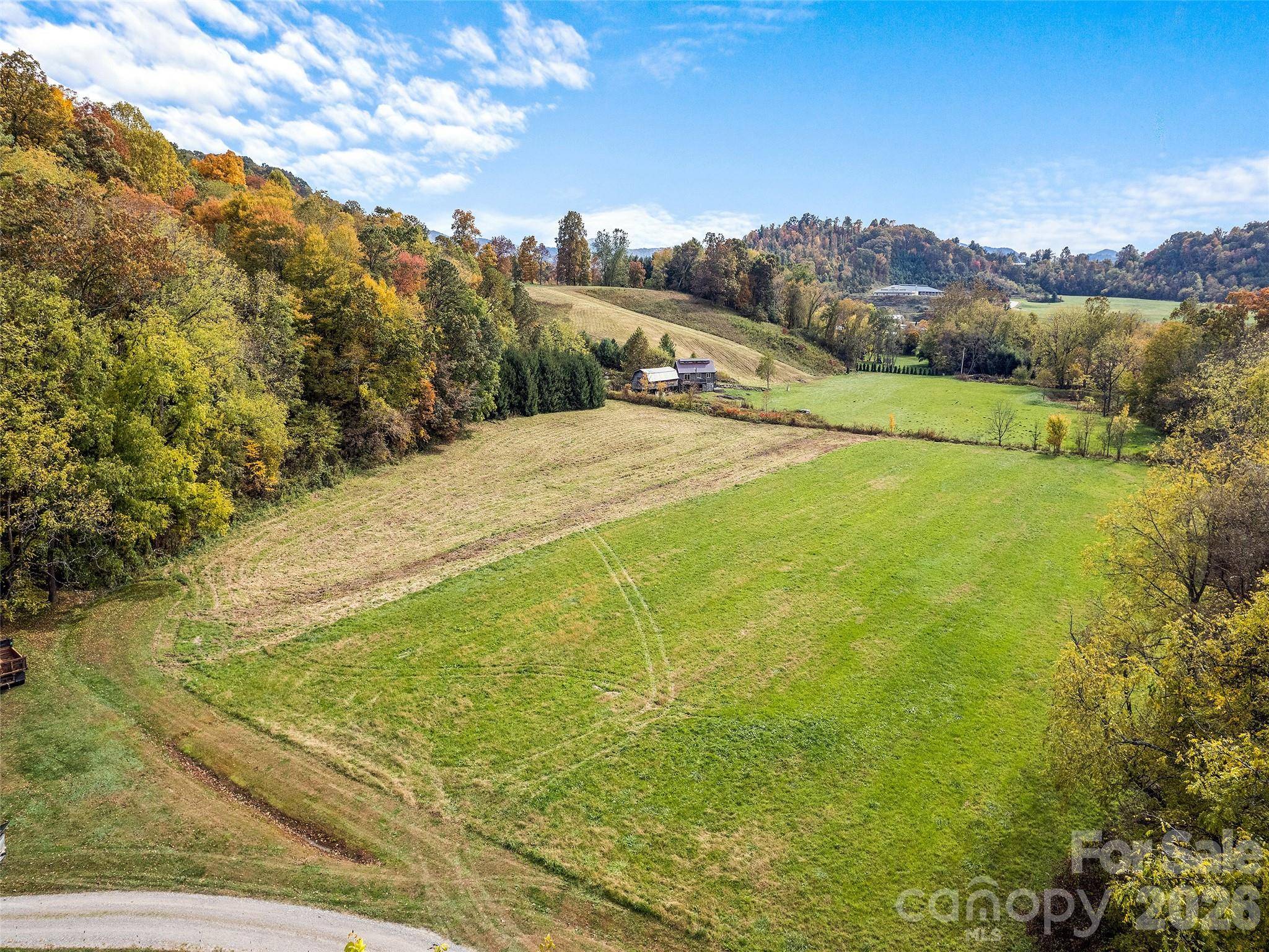 00 Beaverdam RD, Canton, NC 28716