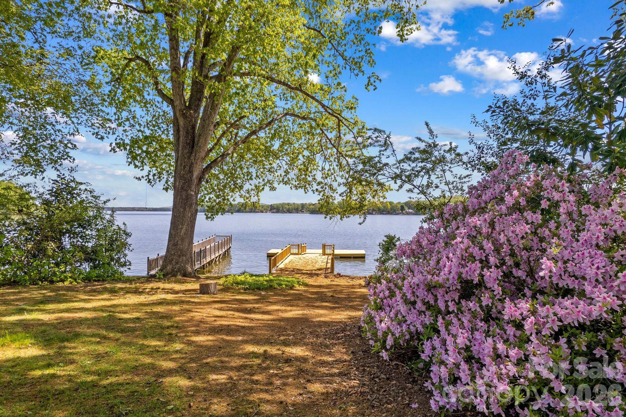 680 Fox Hollow LN, Salisbury, NC 28146