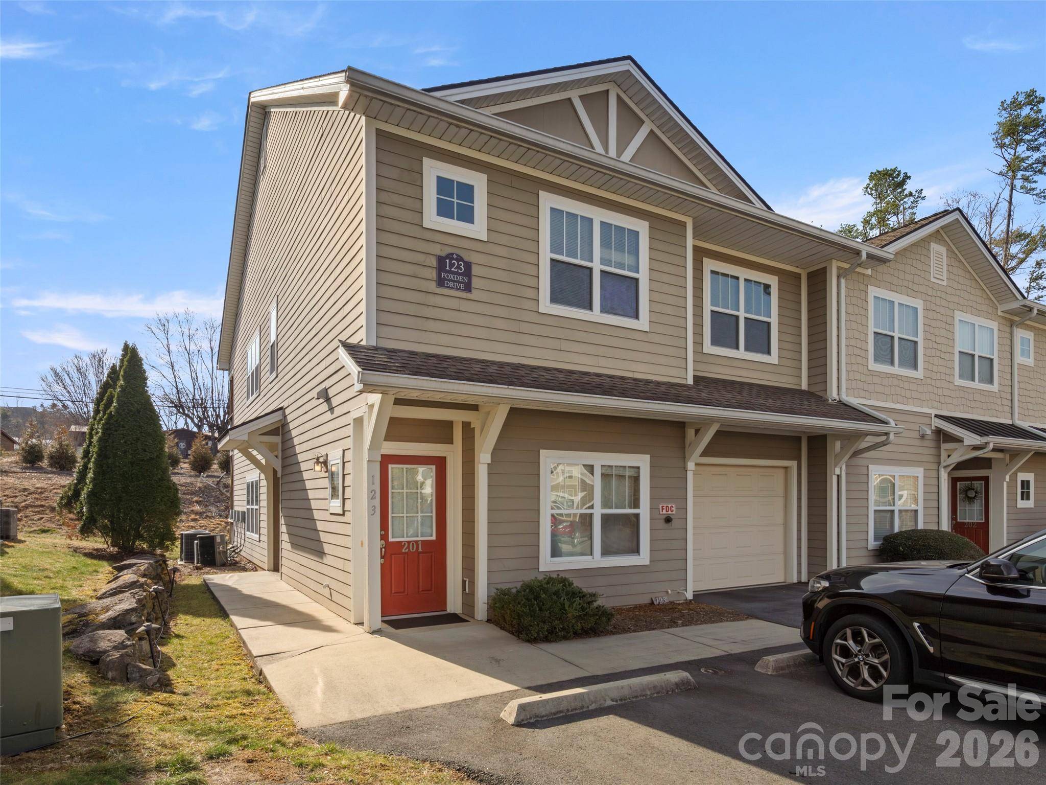 123 Foxden DR #201, Fletcher, NC 28732