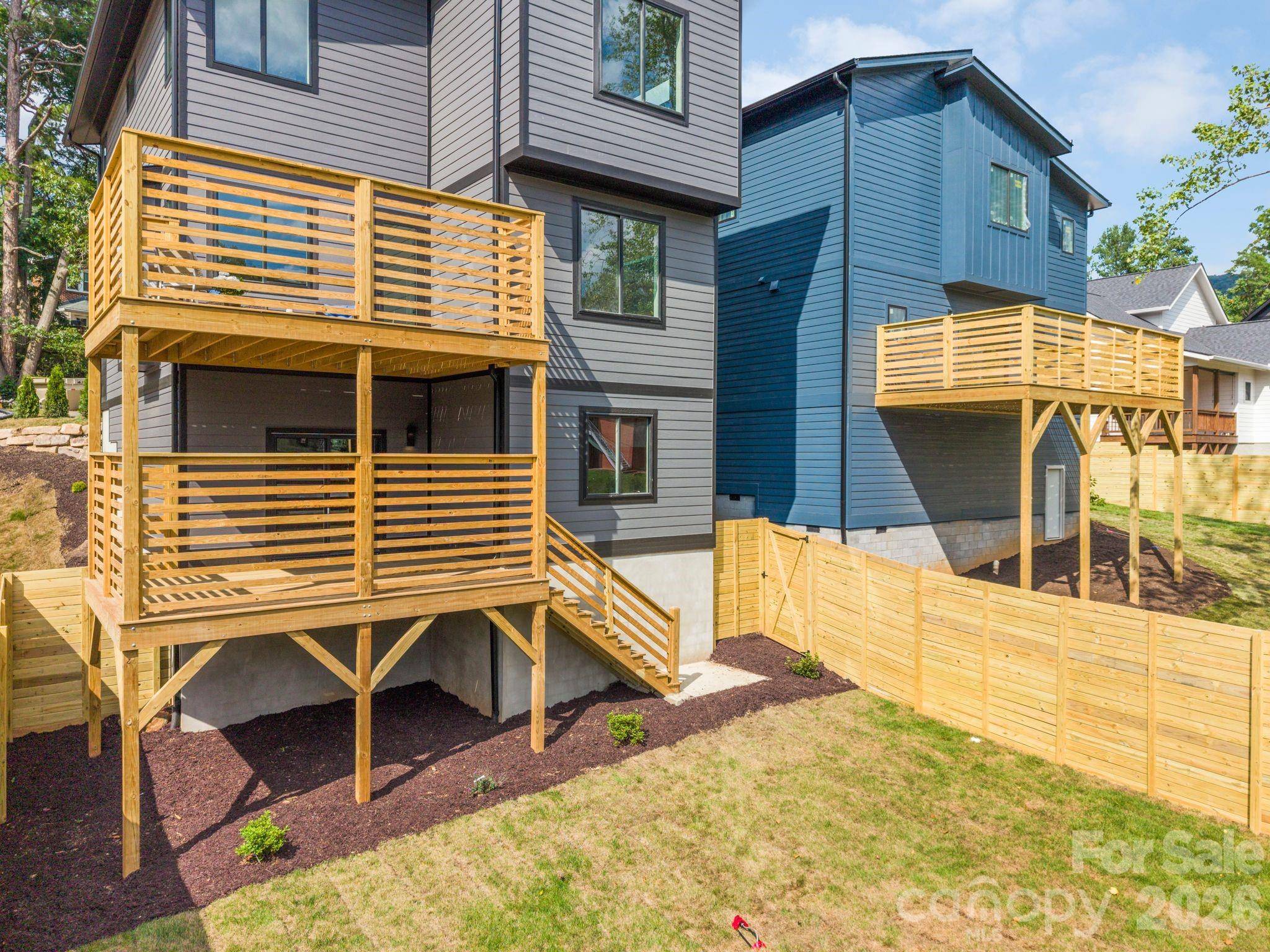 41 Johnson DR, Asheville, NC 28804