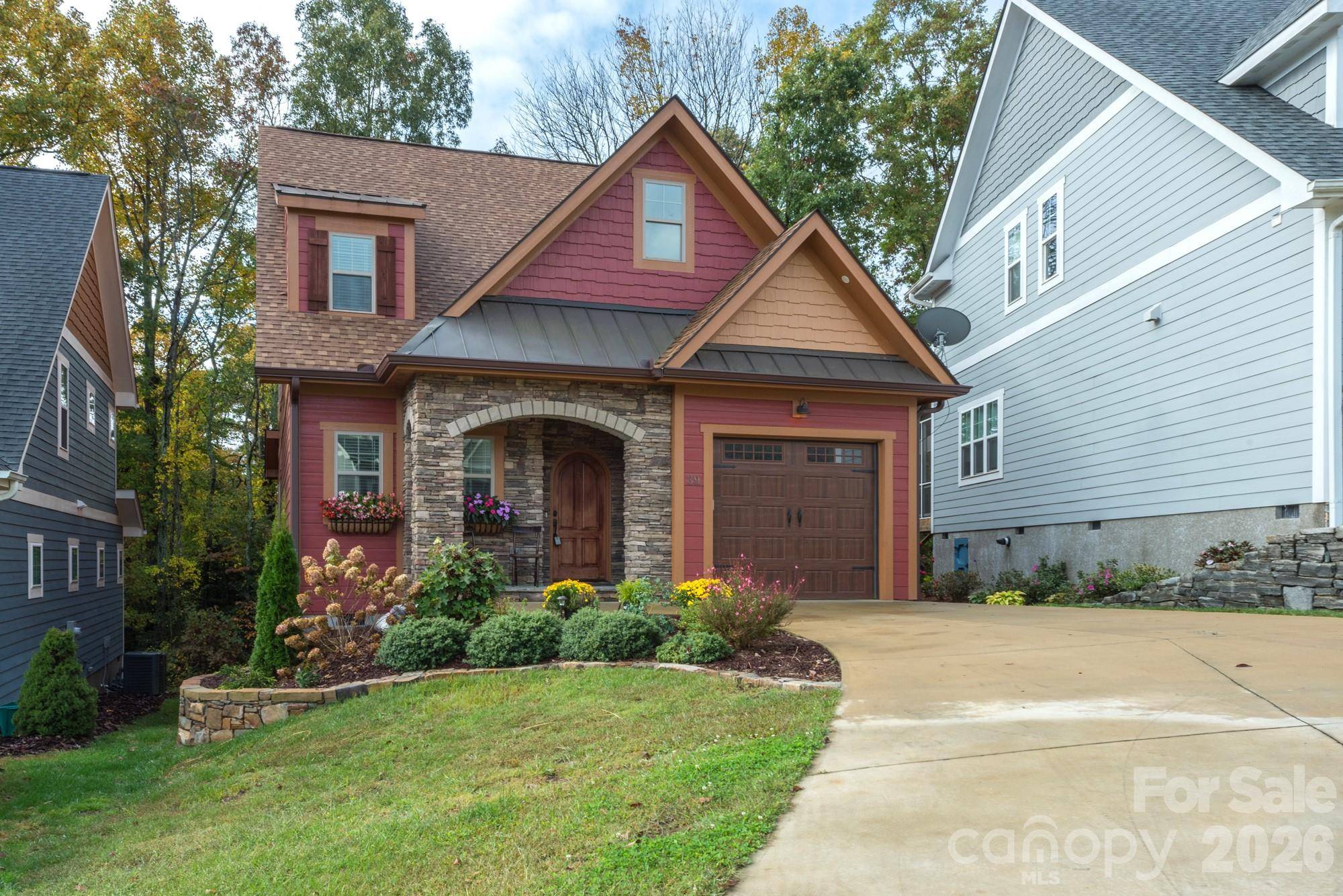 39 Tudor WAY, Black Mountain, NC 28711