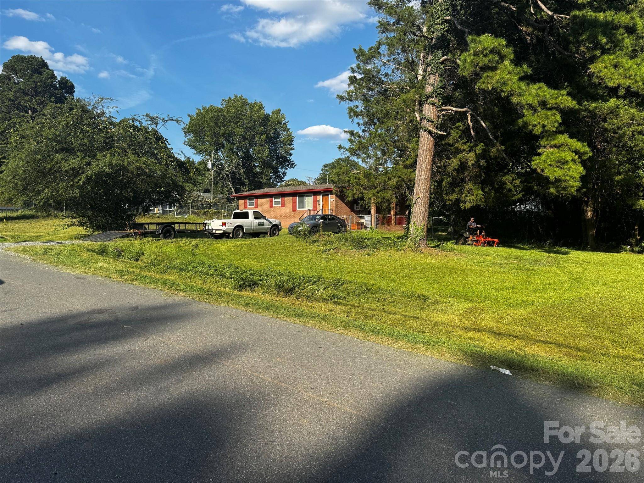 436 Drury DR, Charlotte, NC 28206