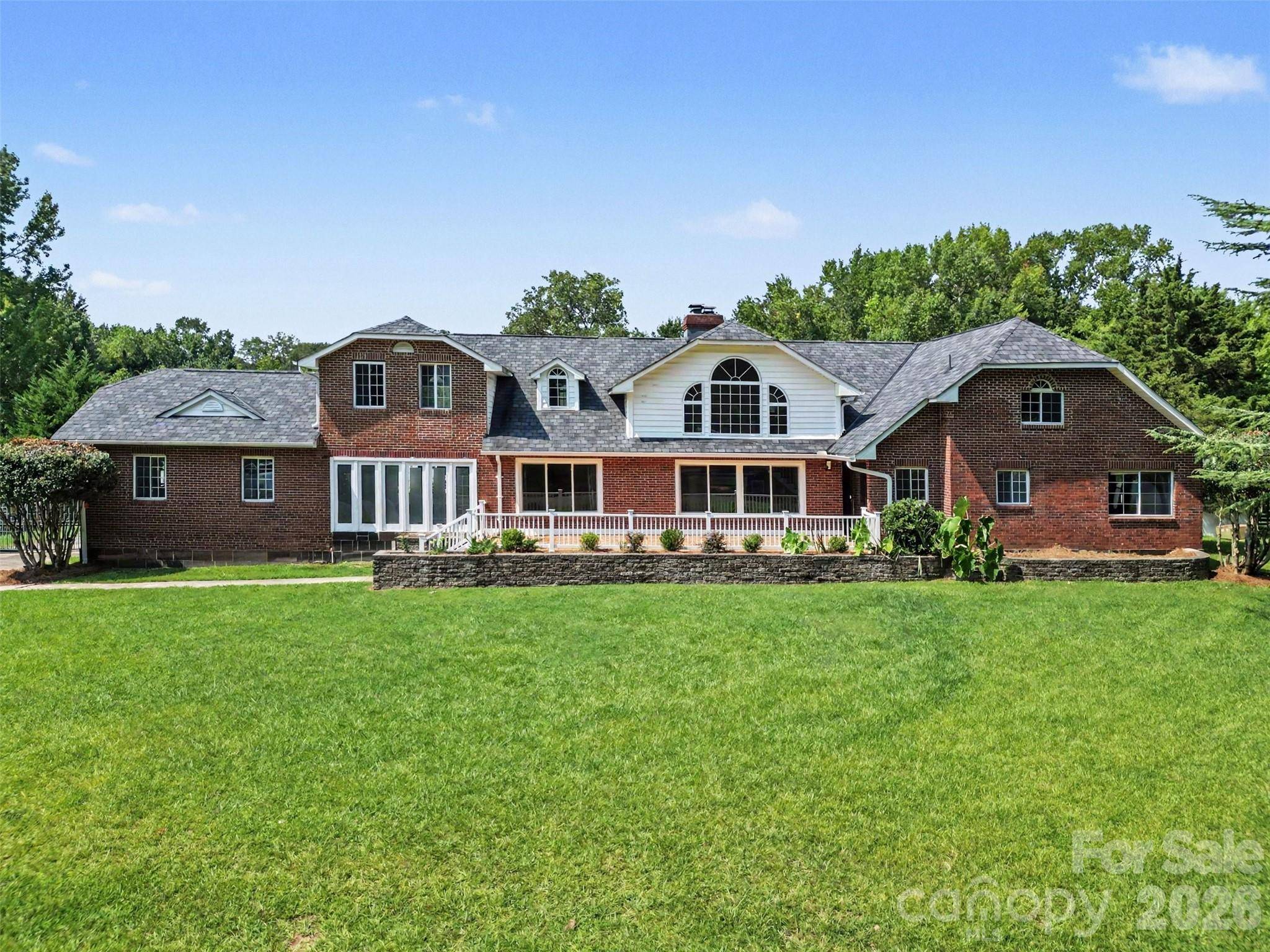 5914 Hanna CT, Charlotte, NC 28212