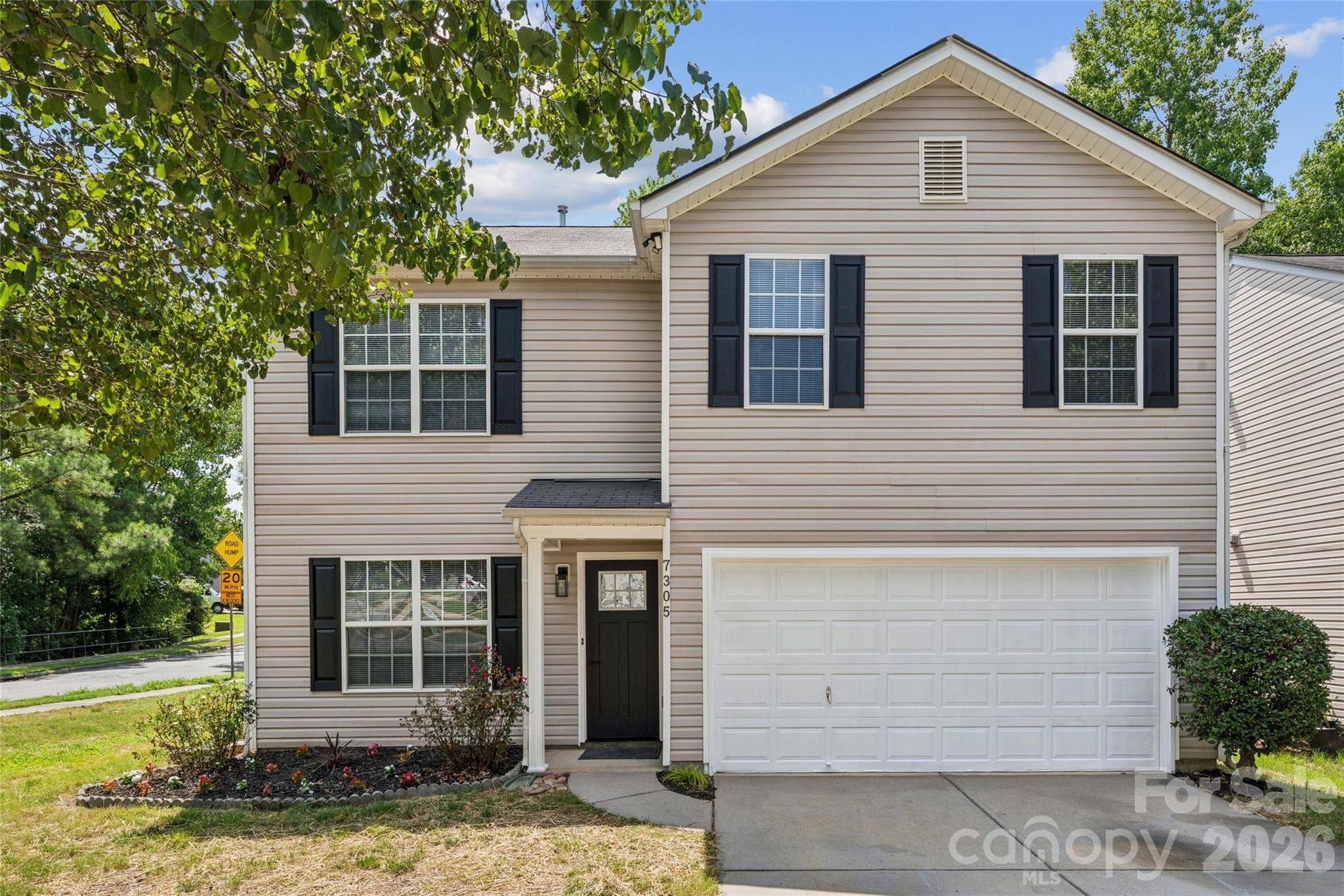 7305 Larwill LN, Charlotte, NC 28216