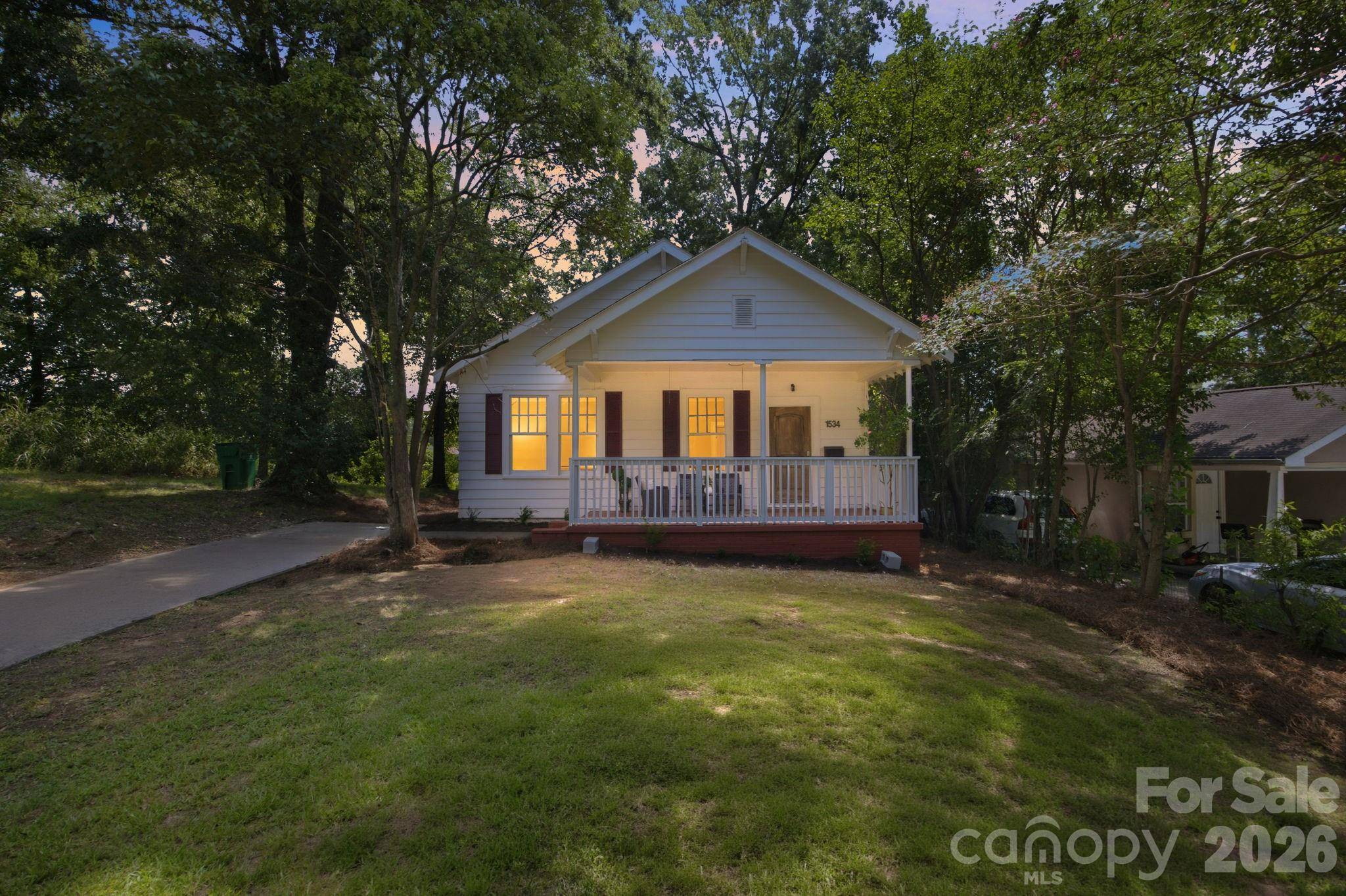 1534 Jennings ST, Charlotte, NC 28216