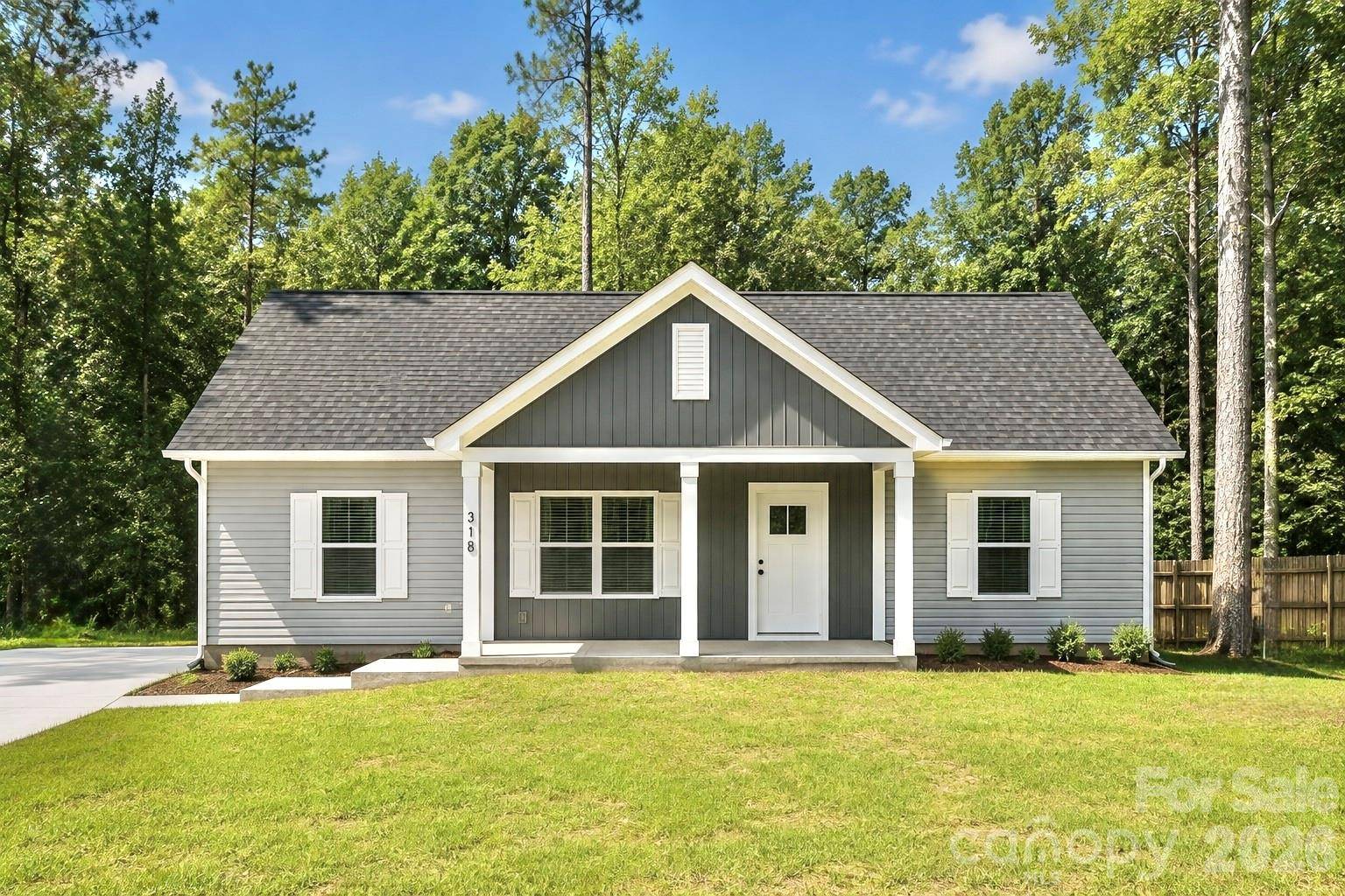 318 Honeywood LN, Monroe, NC 28110