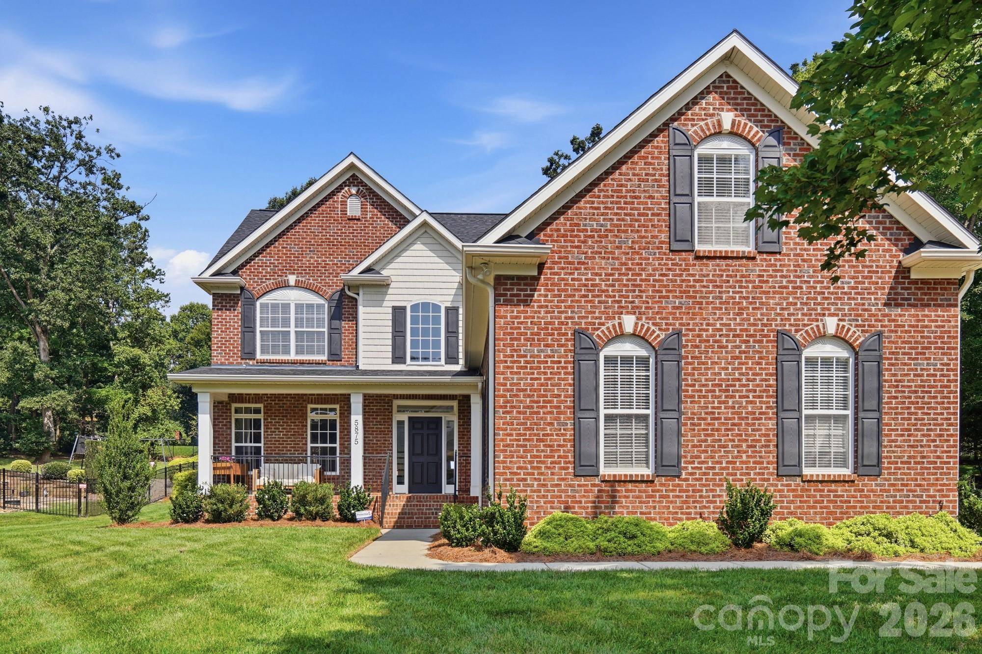 5875 Tipperary DR, Denver, NC 28037