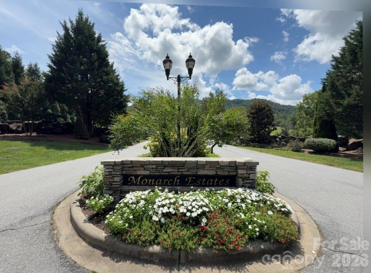lot 4 Sovereign LN, Fairview, NC 28730