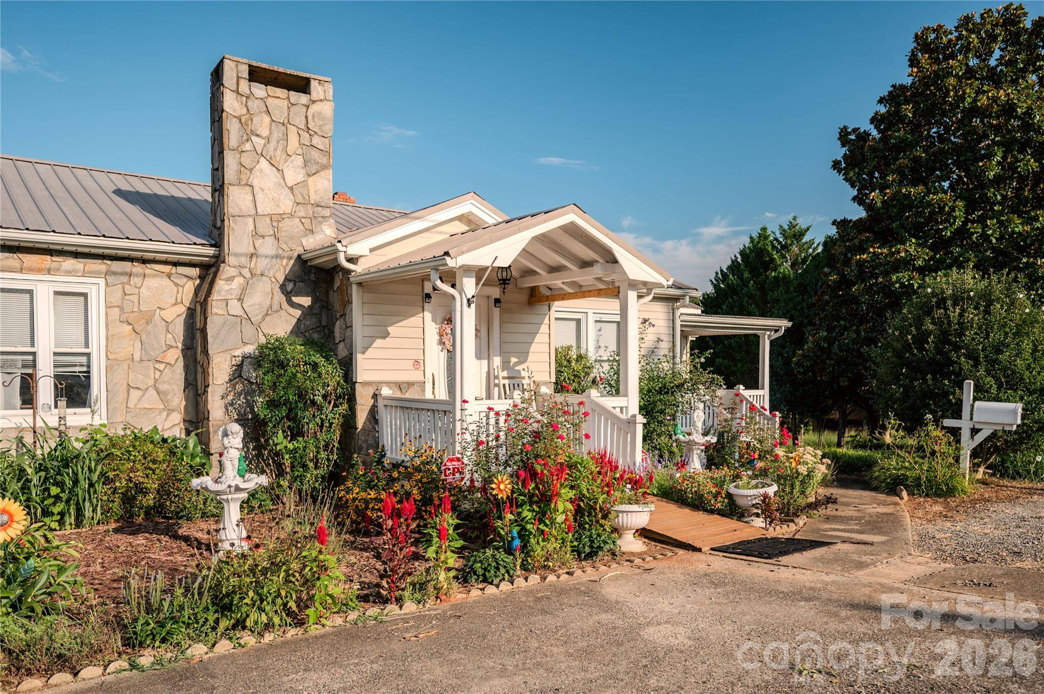 1461 Old NC 18 South, Morganton, NC 28655