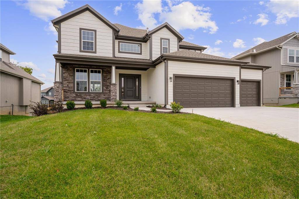 19799 W 114th PL, Olathe, KS 66061