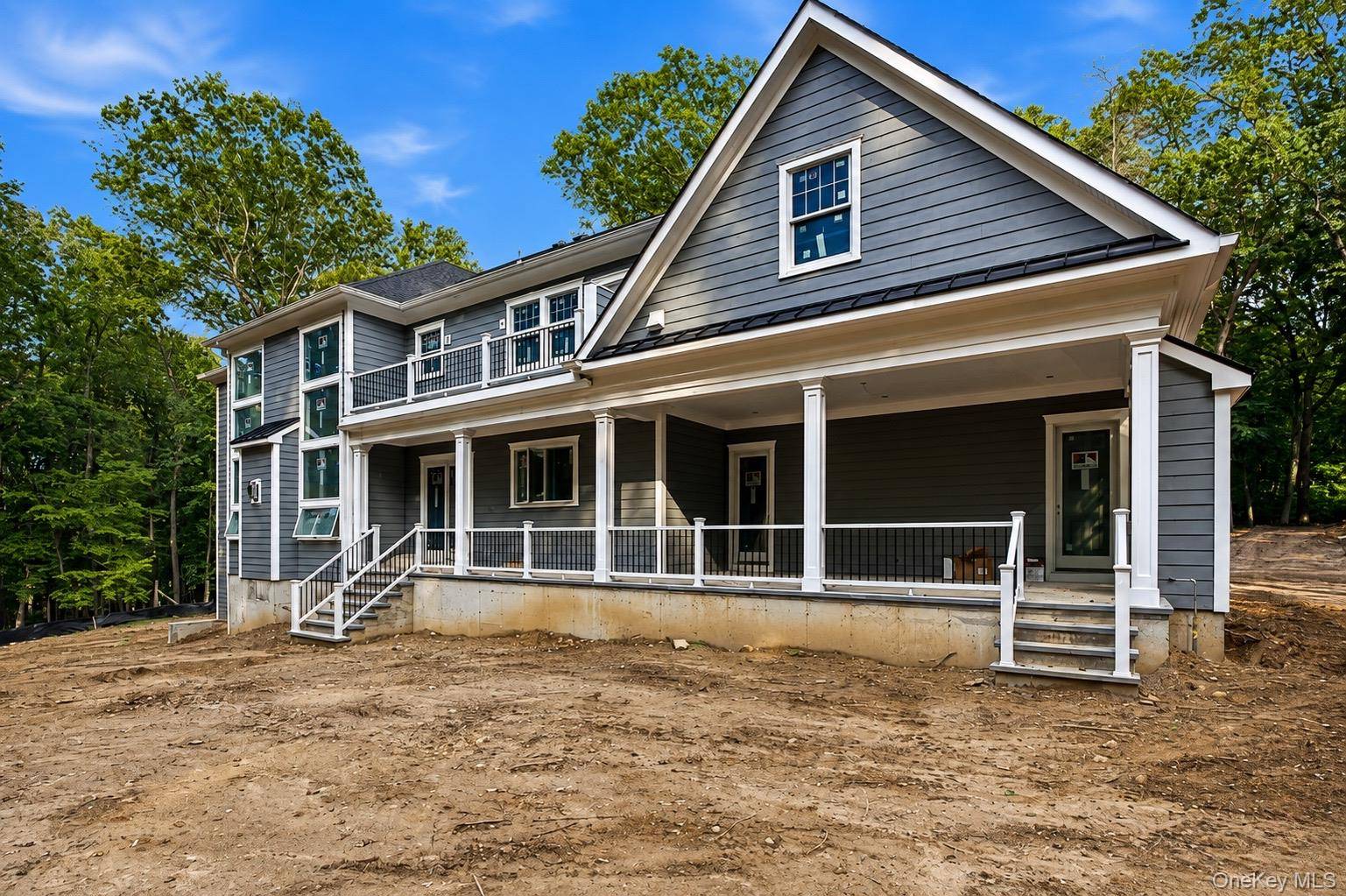 550 Moriches RD, Head Of The Harbor, NY 11780