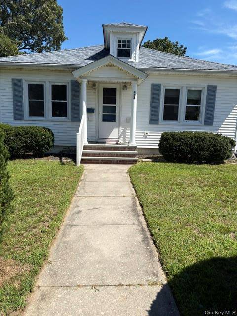 424 Sweezy AVE, Riverhead, NY 11901