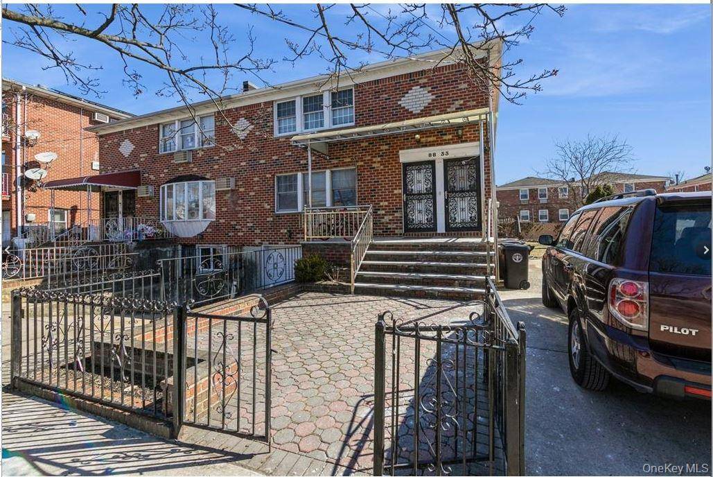 8833 Ransom ST, Queens Village, NY 11427