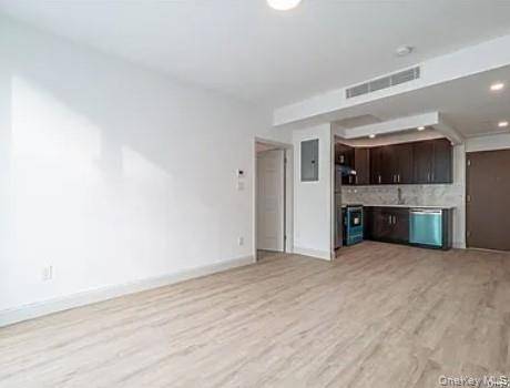 88-56 162nd ST #2D, Jamaica, NY 11432