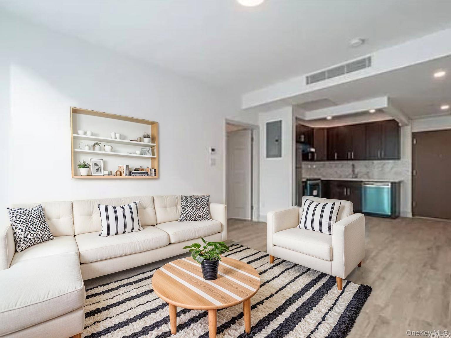 88-56 162nd ST #2D, Jamaica, NY 11432
