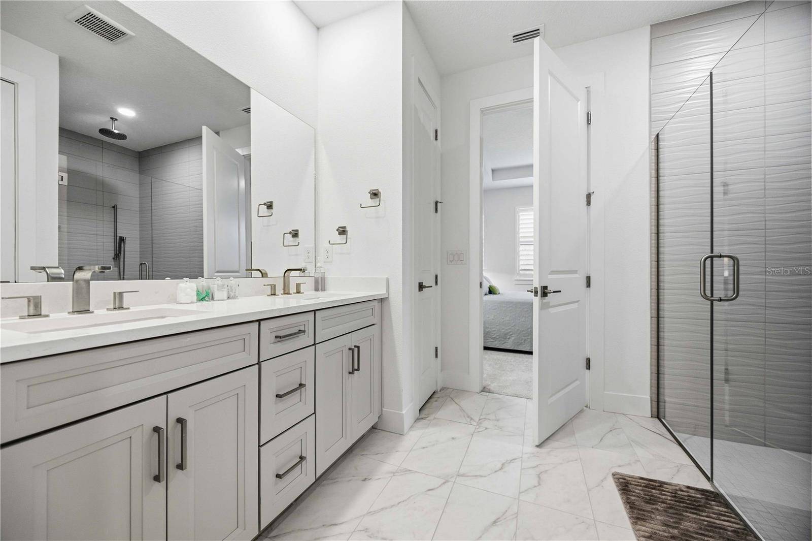 18652 DAYSPRING PL, Venice, FL 34293